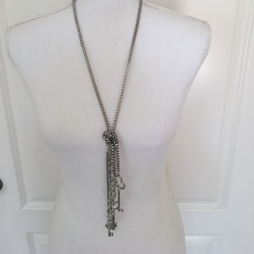 NWT Multi‎ Key Adjustable Necklace with Earrings